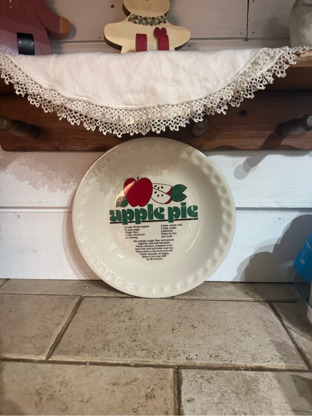 Apple Pie Decorative Recipe Plate - Red/Green Design